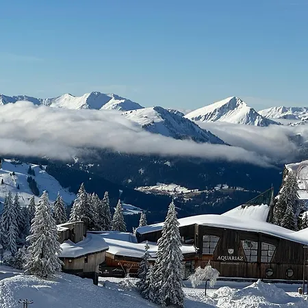 Happy Yeti Avoriaz